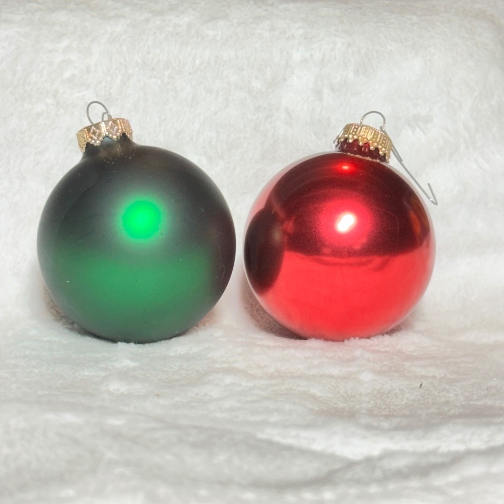 Vintage Glass Ball Christmas Ornaments Set of 2 Holiday Decor Red Green 2.5in